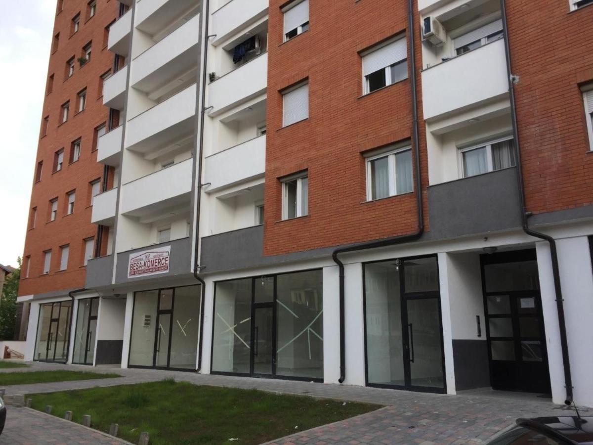 Apartment Guri Pristina Eksteriør bilde